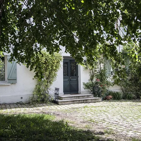 Le Clos Tellier Alojamento de Acomodação e Pequeno-almoço Mareil-Marly